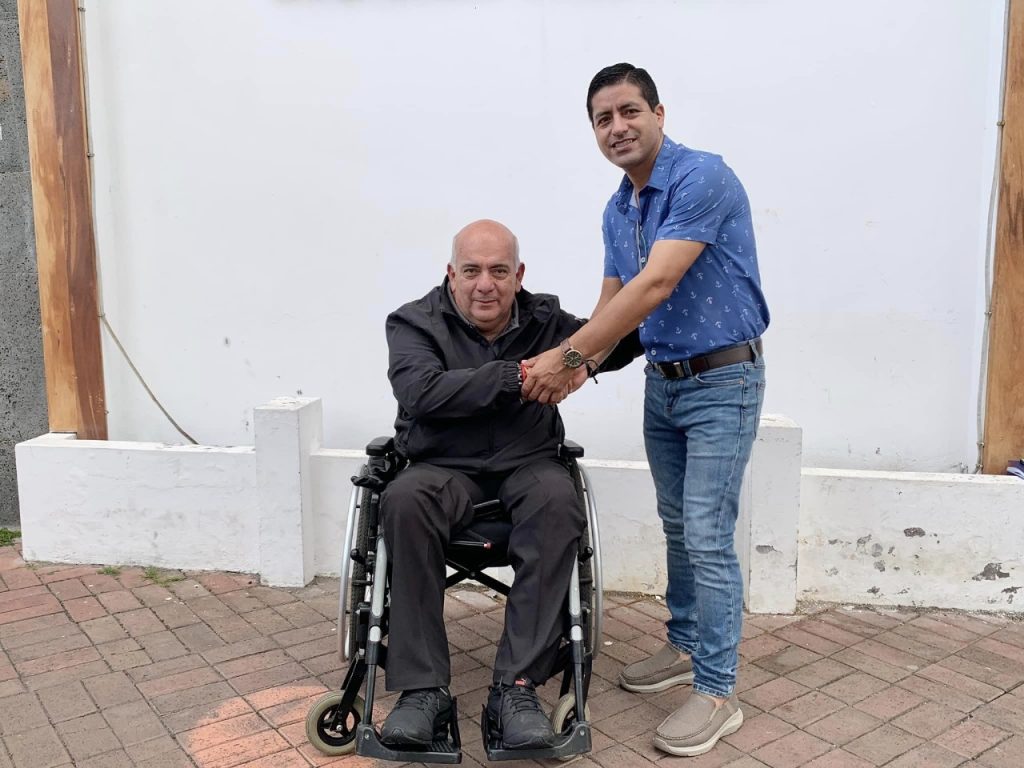 Presidente de Fenedif visita Galápagos
